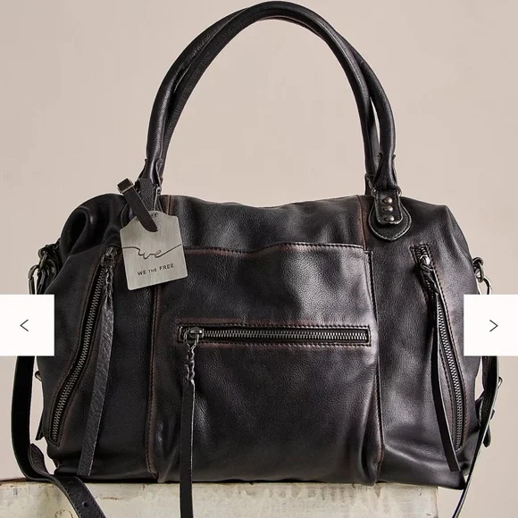 Chic Black Leather Shoulder Bag - Picture 1 of 8
